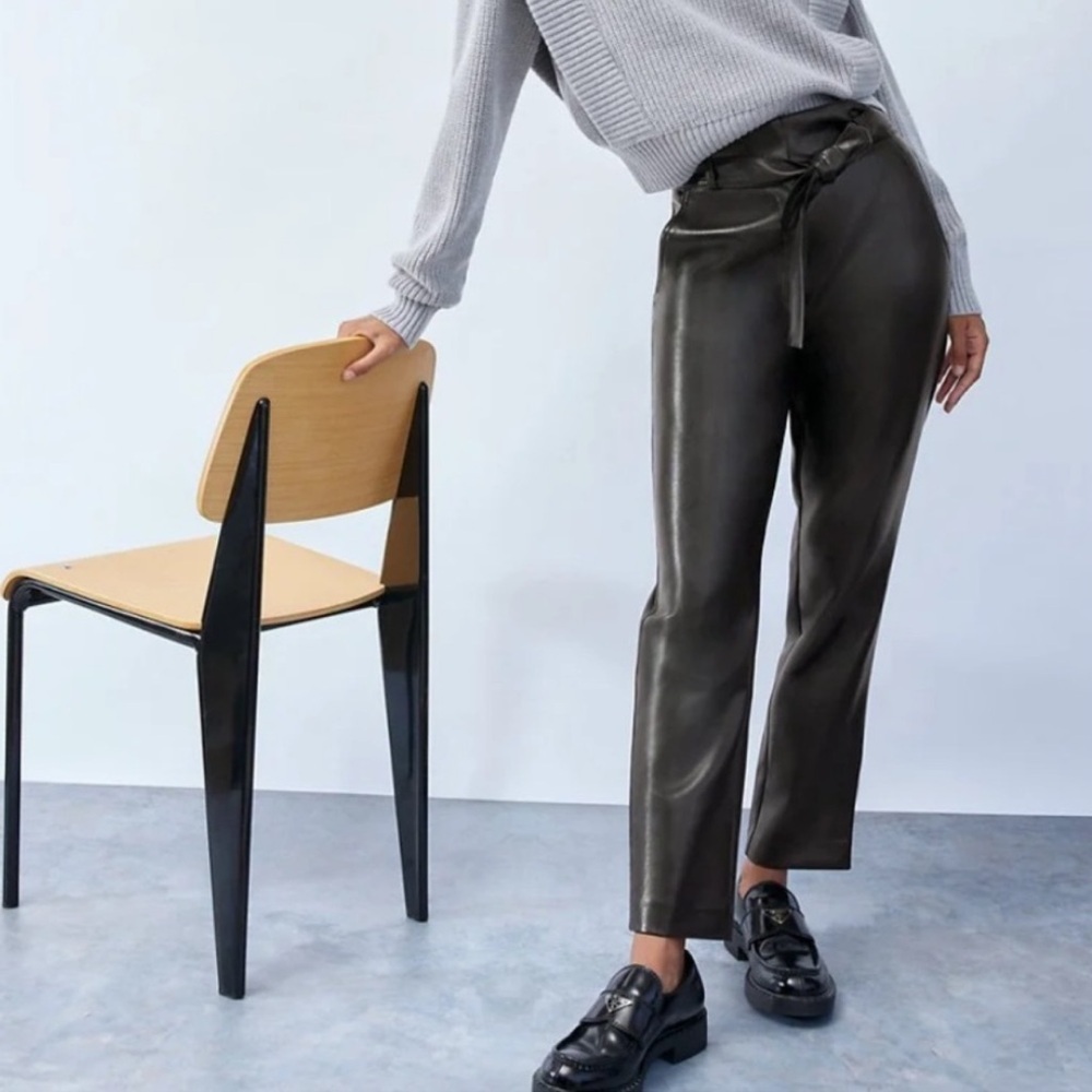 Aritzia Babaton Leather Belted Pants Size 2